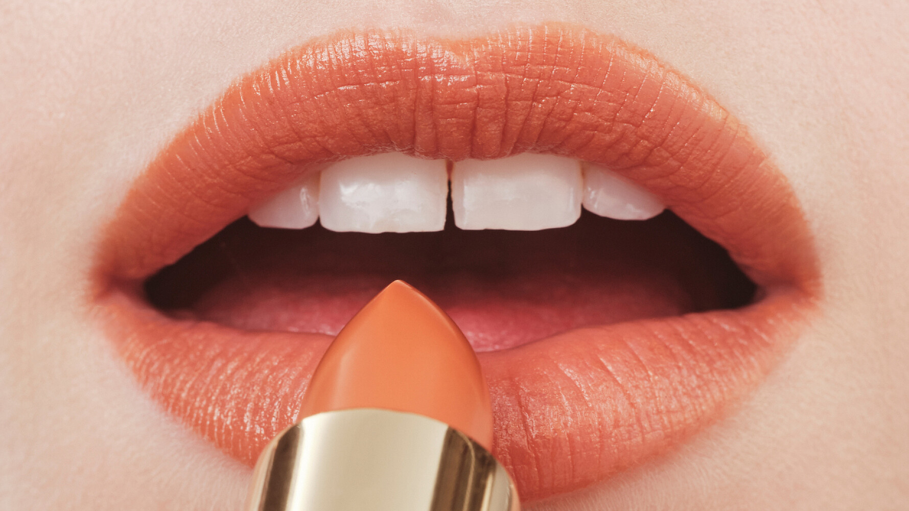 Beauty Papers x Gucci Beauty