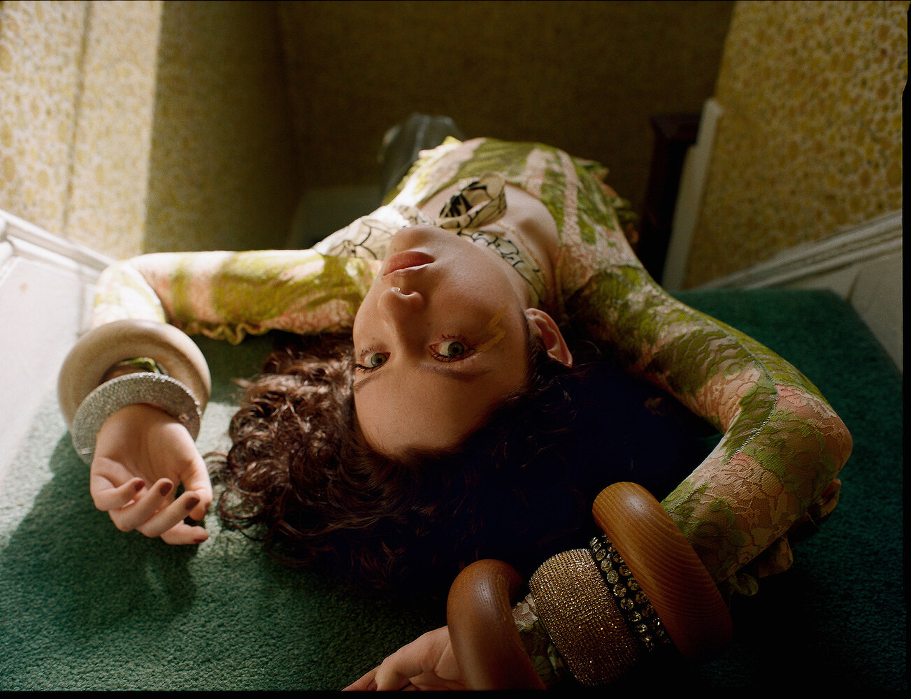 Lachlan Watson, Blanc