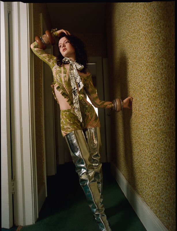 Lachlan Watson, Blanc