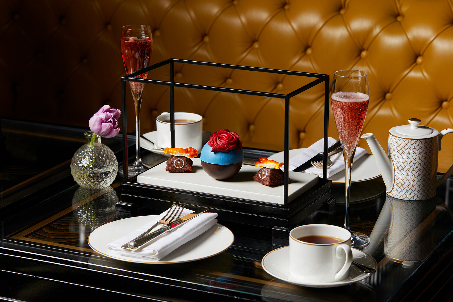 Mirror Room Art Afternoon Tea