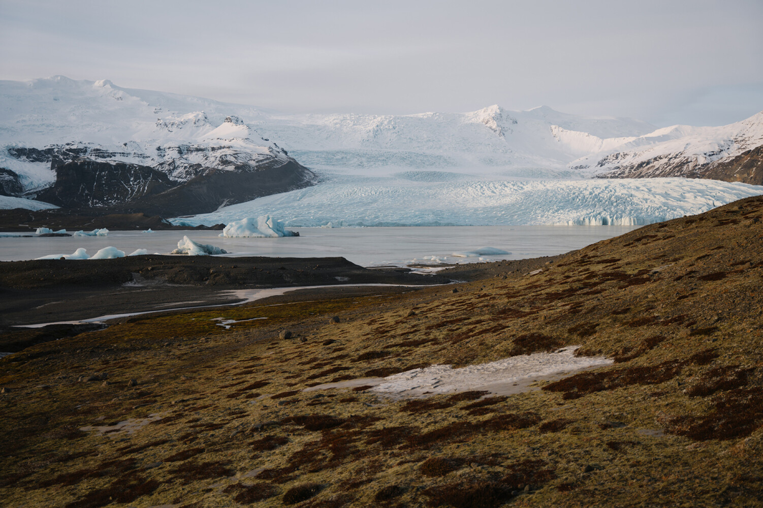 Leica, “In a Land of Extremes”