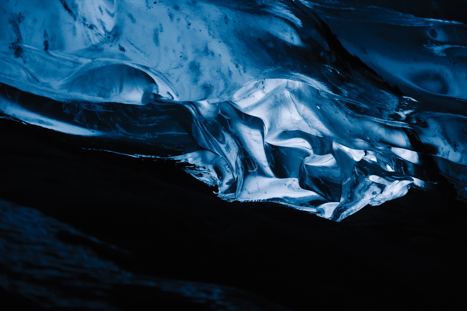 Leica, “In a Land of Extremes”