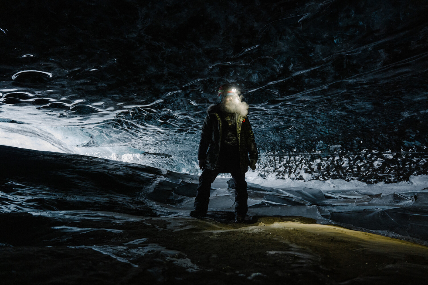 Leica, “In a Land of Extremes”