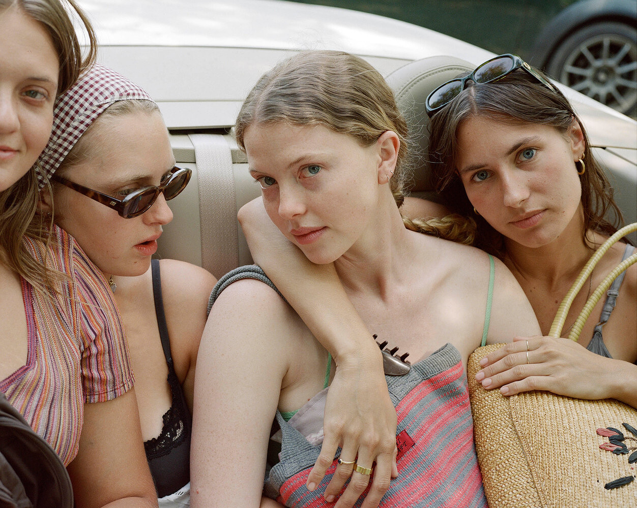 Frankie, Caroline, Maia, Justine