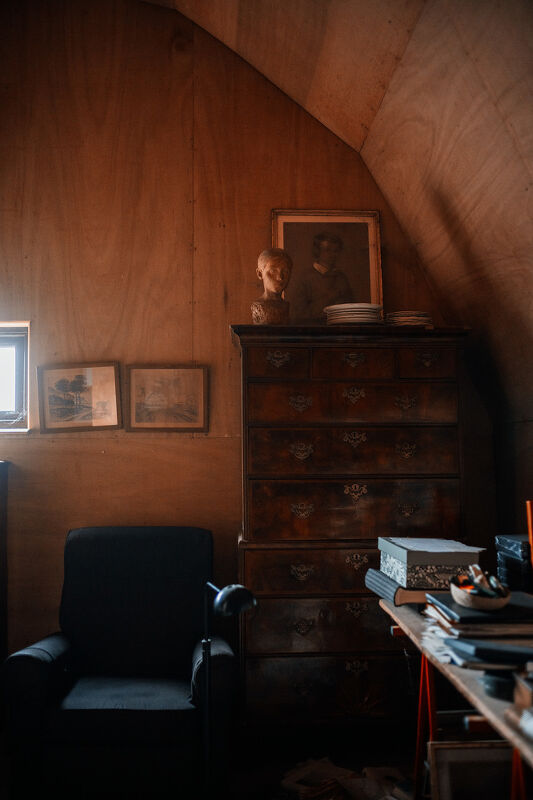 Hugo Colvill and Annette de Mestre, Inigo