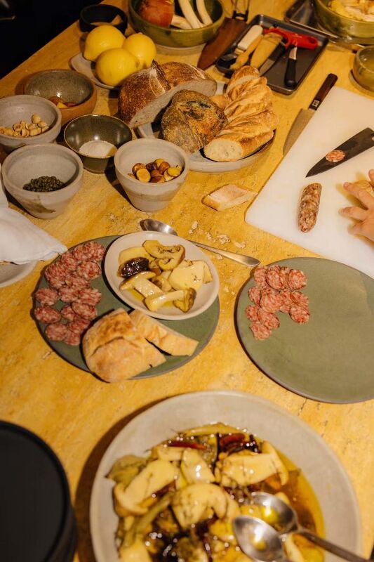 Financial Times, Yola Jimenez