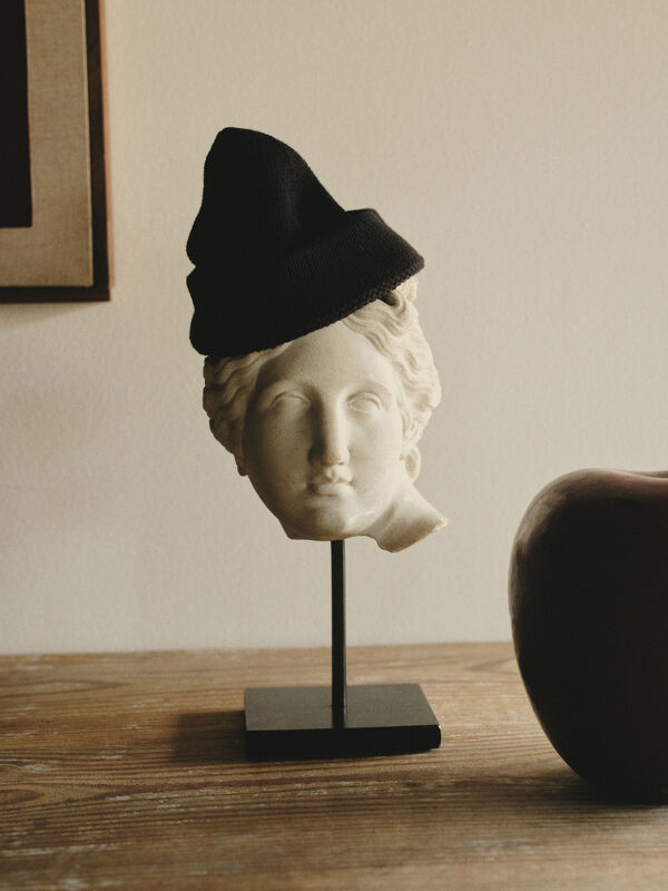 Aaron Levine, Zara Man