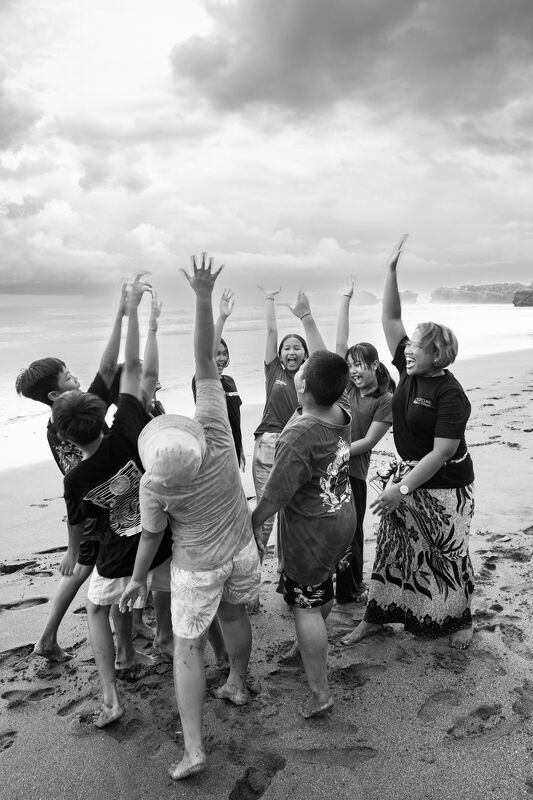 Women’s Earth Alliance