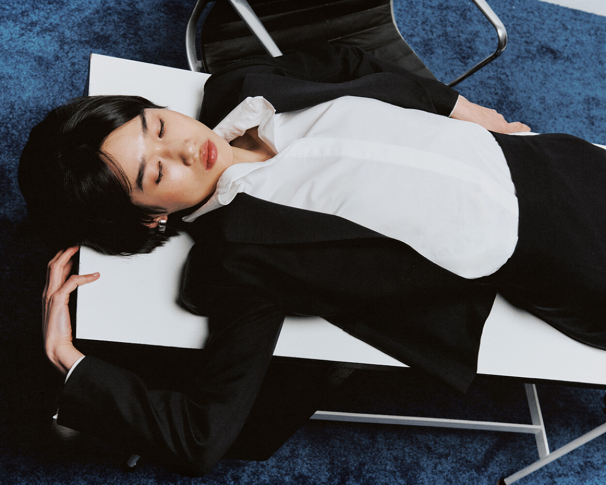 Lara Angelil — Office Hours