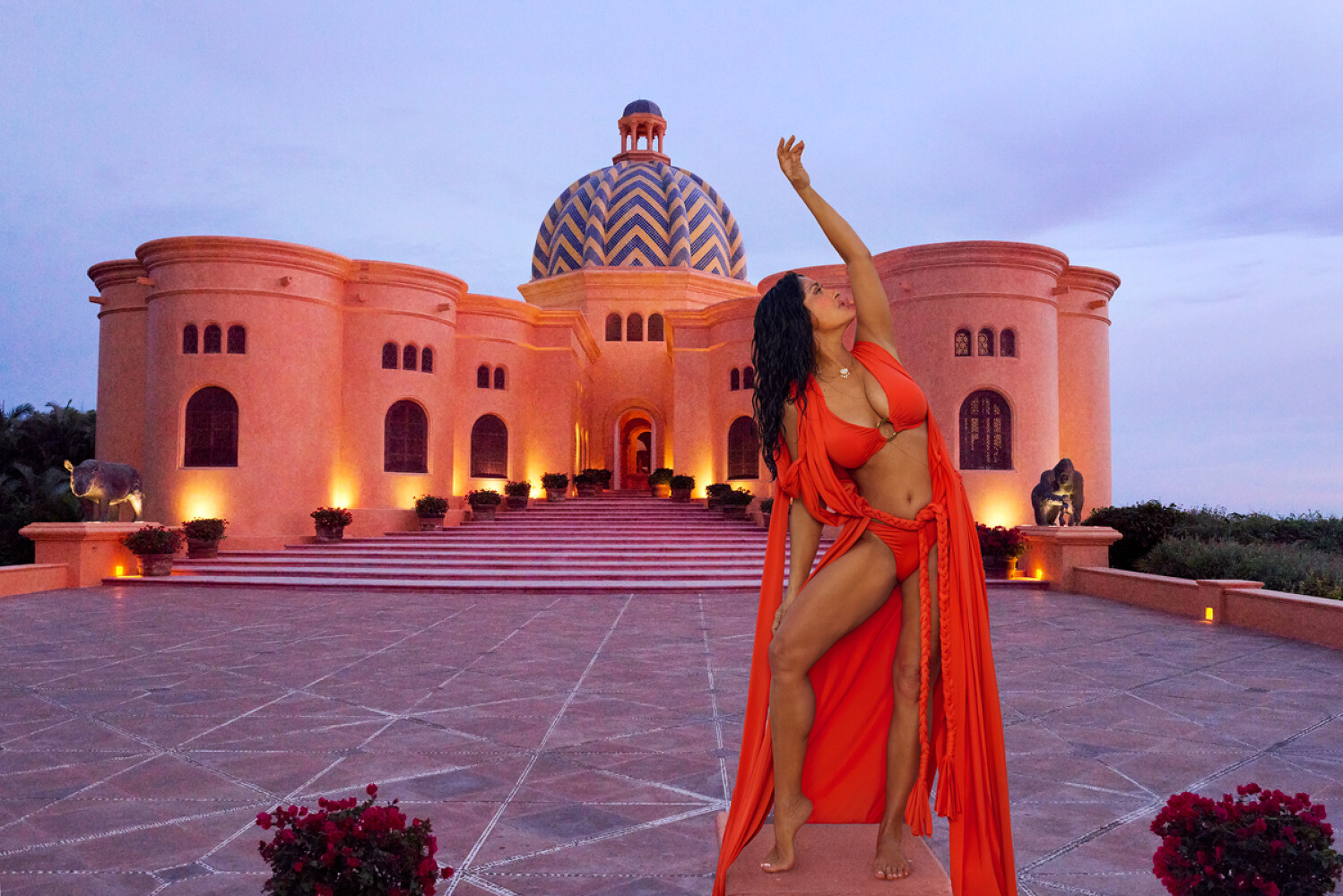 Salma Hayek Pinault, Sports Illustrated