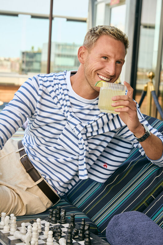 People, Men of Bravo 