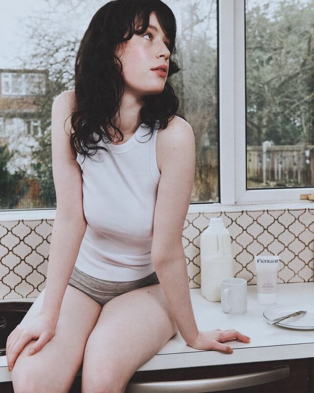 Lara Angelil — Plenaire