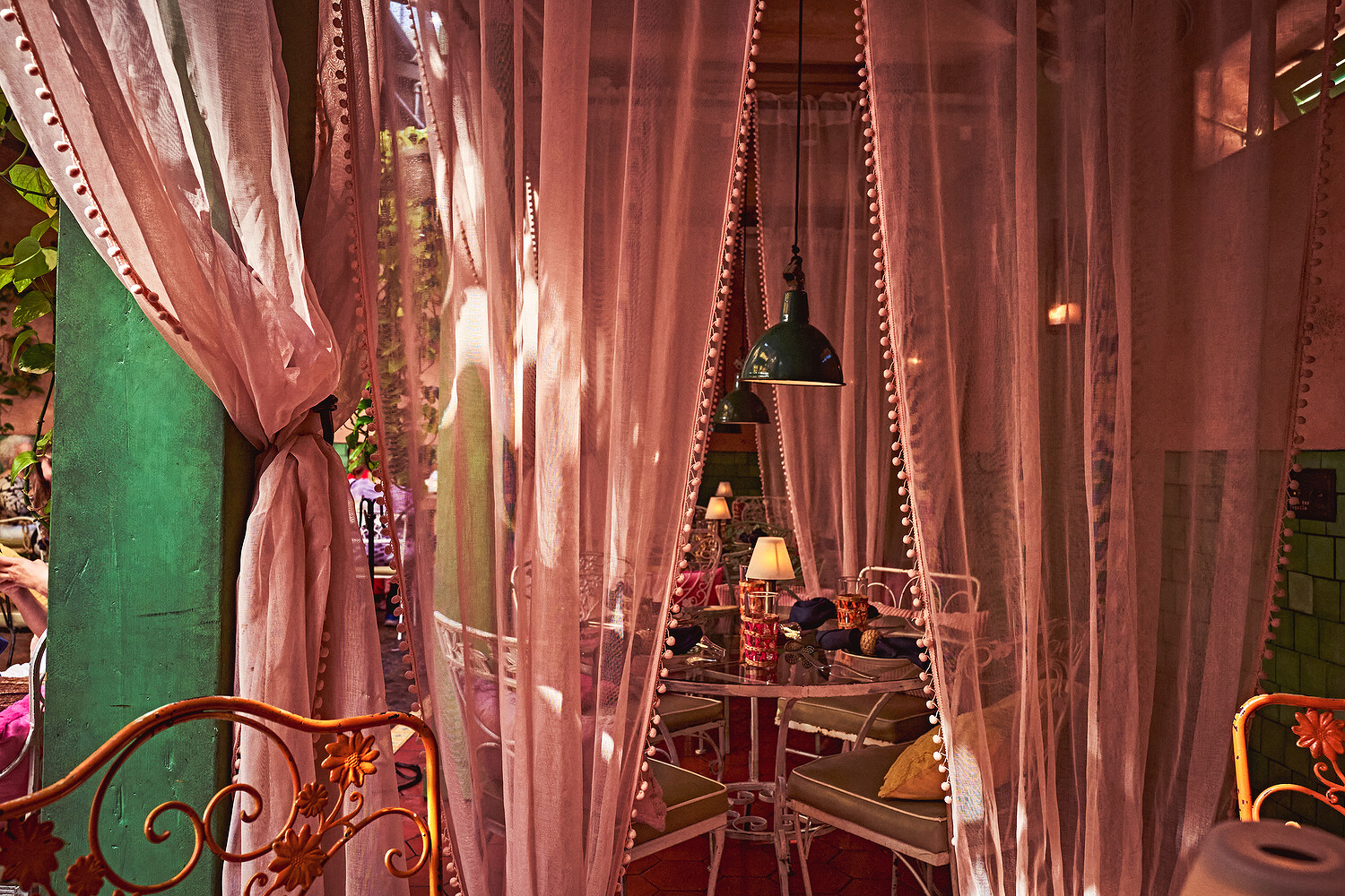 Beverly Hills Conference & Visitor Bureau