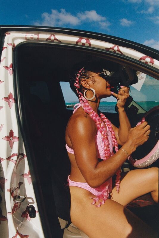 She Drives, She Surfs