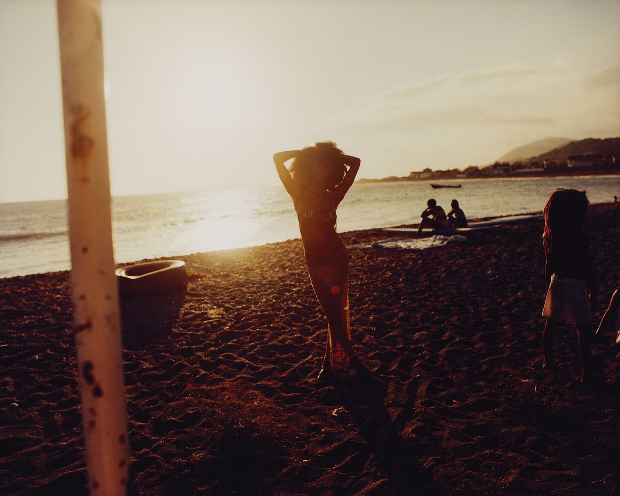 She Drives, She Surfs