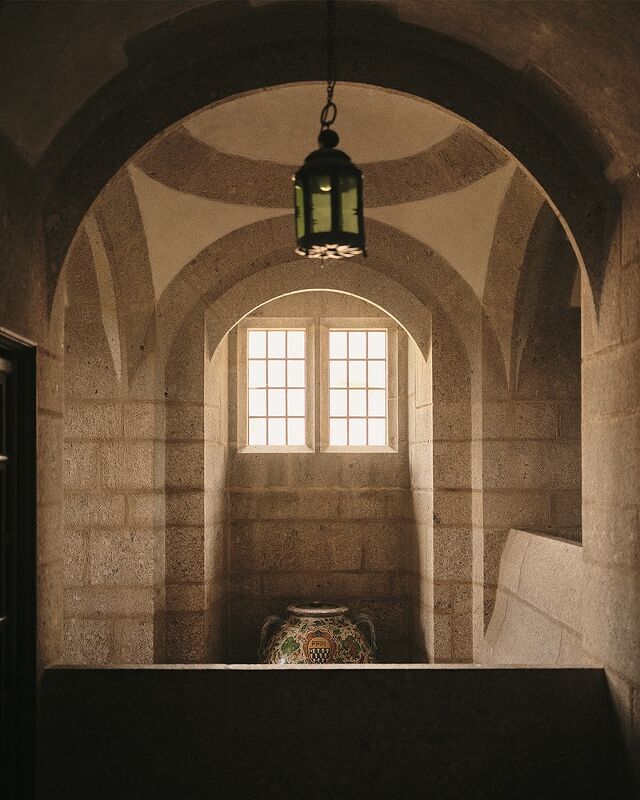 Holiday Magazine, Castle Drogo