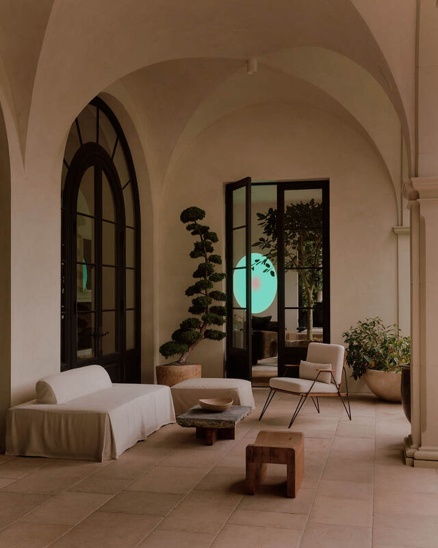 Clint Nicholas, Vogue Living