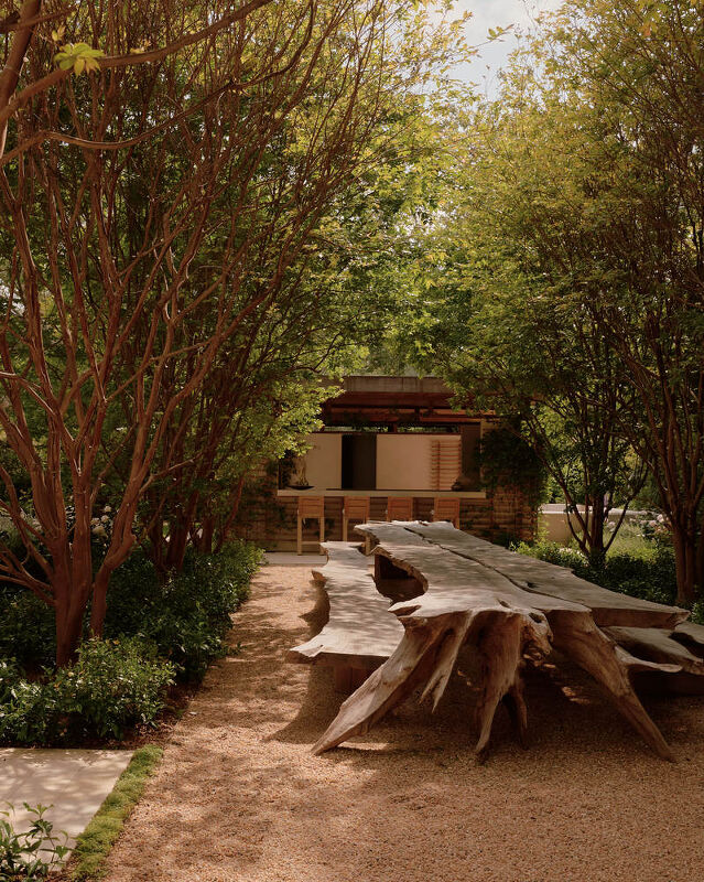 Clint Nicholas, Vogue Living