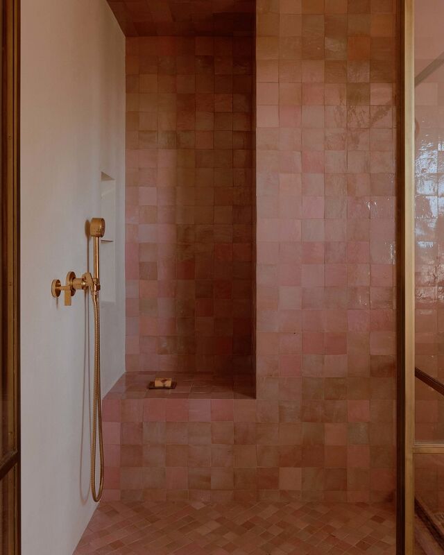 Alexander Design, Wallpaper 
